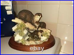 1994 BORDER Fine Arts Hand Made in Scotland LATE THAW Otter Family with Box