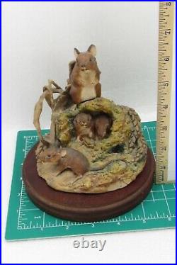 A. Wall TT Border Fine Arts Dumfriesshire 1978 Mice Mouse Family Resin Sculpture