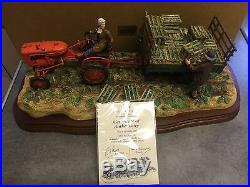 BORDER FINE ARTS CUT AND CRATED (Allis Chalmers Tractor) B0649 RAY AYRES