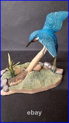 BORDER FINE ARTS KINGFISHER FIGURINE MODEL No. RB10 by Ray Ayres X1