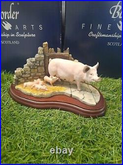 BORDER FINE ARTS, LAST TO FINISH, SOW + Piglets, 1996, Rare