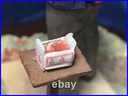Beautiful Early Border Fine Arts PULL Clay Pigeon Shooting Figurine by Ayres