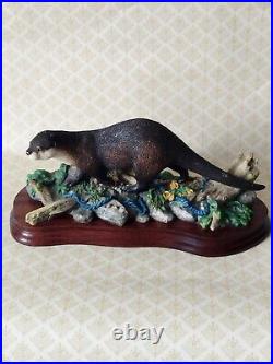 Border Fine Arts B0858 Along The Shoreline Otter Figurine Hand Made In Scotland