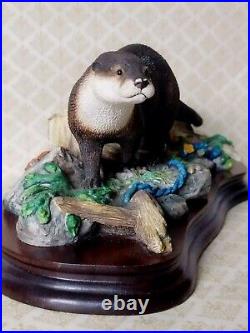 Border Fine Arts B0858 Along The Shoreline Otter Figurine Hand Made In Scotland