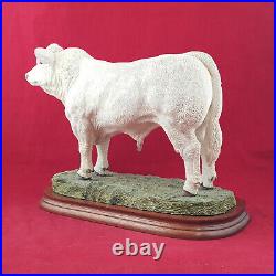 Border Fine Arts Charolais Bull On Wooden Plinth A9789 (with CoA) BFA 3304