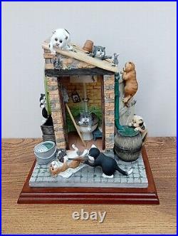 Border Fine Arts. Comic & Curious Cats. Outside Privy (A4962) Limited Edition