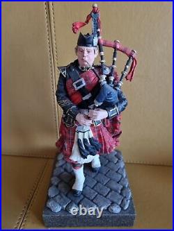 Border Fine Arts Figurine 11The Piper B1020 2006 Vgc