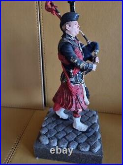 Border Fine Arts Figurine 11The Piper B1020 2006 Vgc