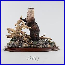 Border Fine Arts, Otter, River Sentinel, B0362