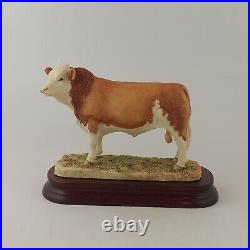 Border Fine Arts Simmental Bull With Box & CoA (Chipped) 8483 BFA