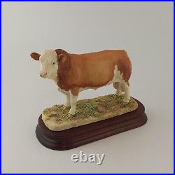 Border Fine Arts Simmental Bull With Box & CoA (Chipped) 8483 BFA