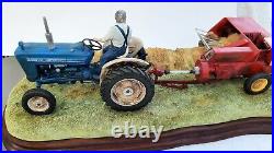 Border Fine Arts tractor' HAY BALING B0738 LTD. EDTN' Mint in box never displayed