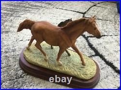 Border fine arts Thoroughbred mare and foal model 122 stunning perfect condition