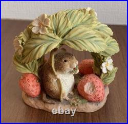 Chimmy Willy Strawberry Figurine Peter Rabbit Border Fine Arts