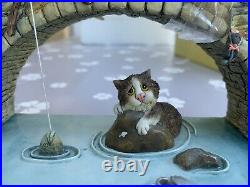 Comic & Curious Cat Gone Fishing n°1496 Cat Collection Border Fine Art