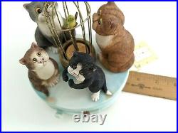 Comic & Curious Cats Going for Song Music Box Linda Jane Smith Figurine A7382