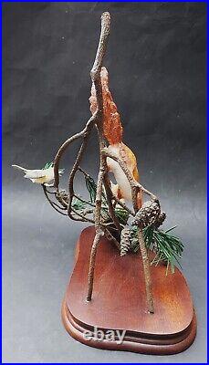 Ltd Ed Detailed Rare Border Fine Arts Red Squirrel & Goldcrests Figurine Ayres