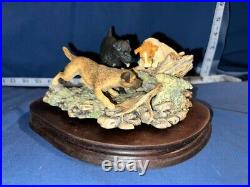 Terrier Figurine Vintage, Ltd Edition Border Fine Arts Two's Company