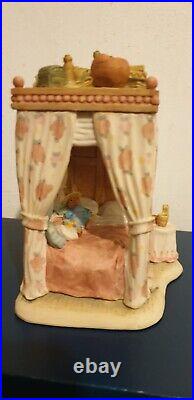 Vintage Rare Border Fine Arts Brambly Hedge BH34 The Canopy Bed